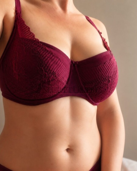 Luxuriöser Spitzen-BH in Magenta (75H)