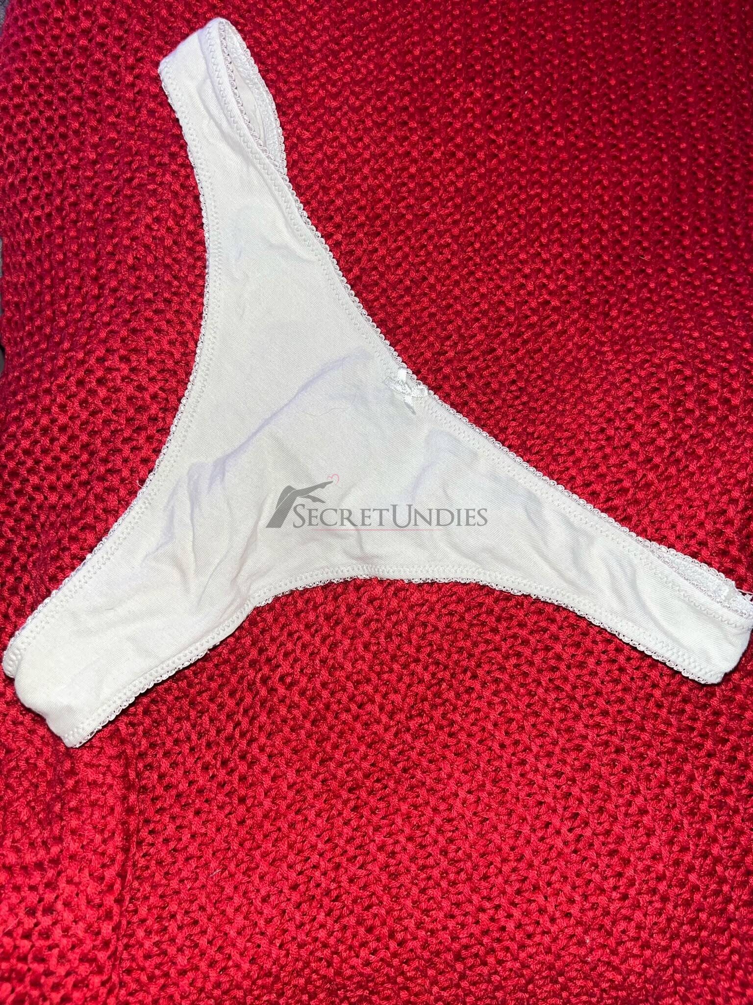 Sanft grüner String-Tanga 2 Sanft grüner String-Tanga – Bild 2
