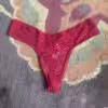 roter spitzen tanga