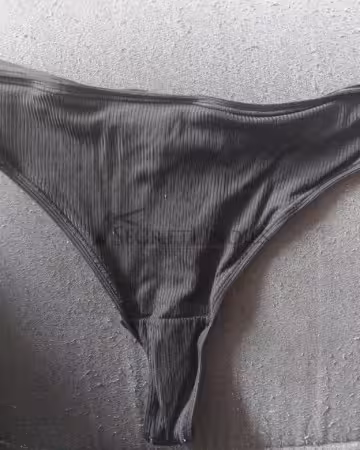 Tanga Schwarz