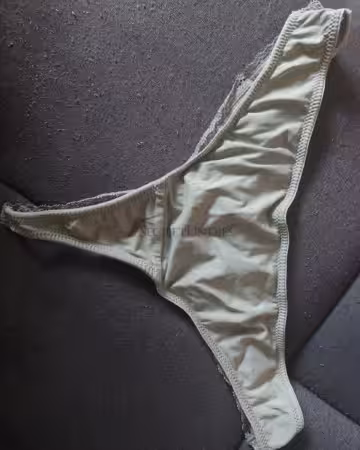 Tanga mit Spitze