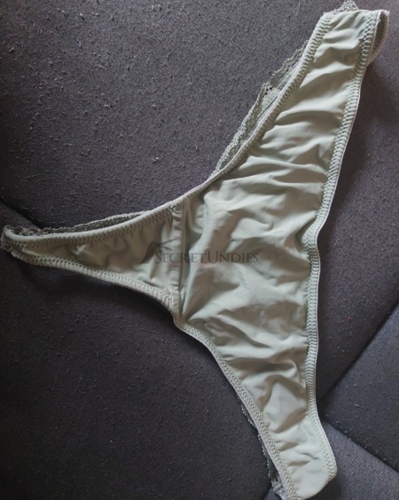 Tanga mit Spitze