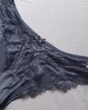 Kategorie Getragene Slips kaufen 5 Schwarzes Spitzen Höschen