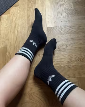 Sport Socken von Adidas mindestens 12 h getragen