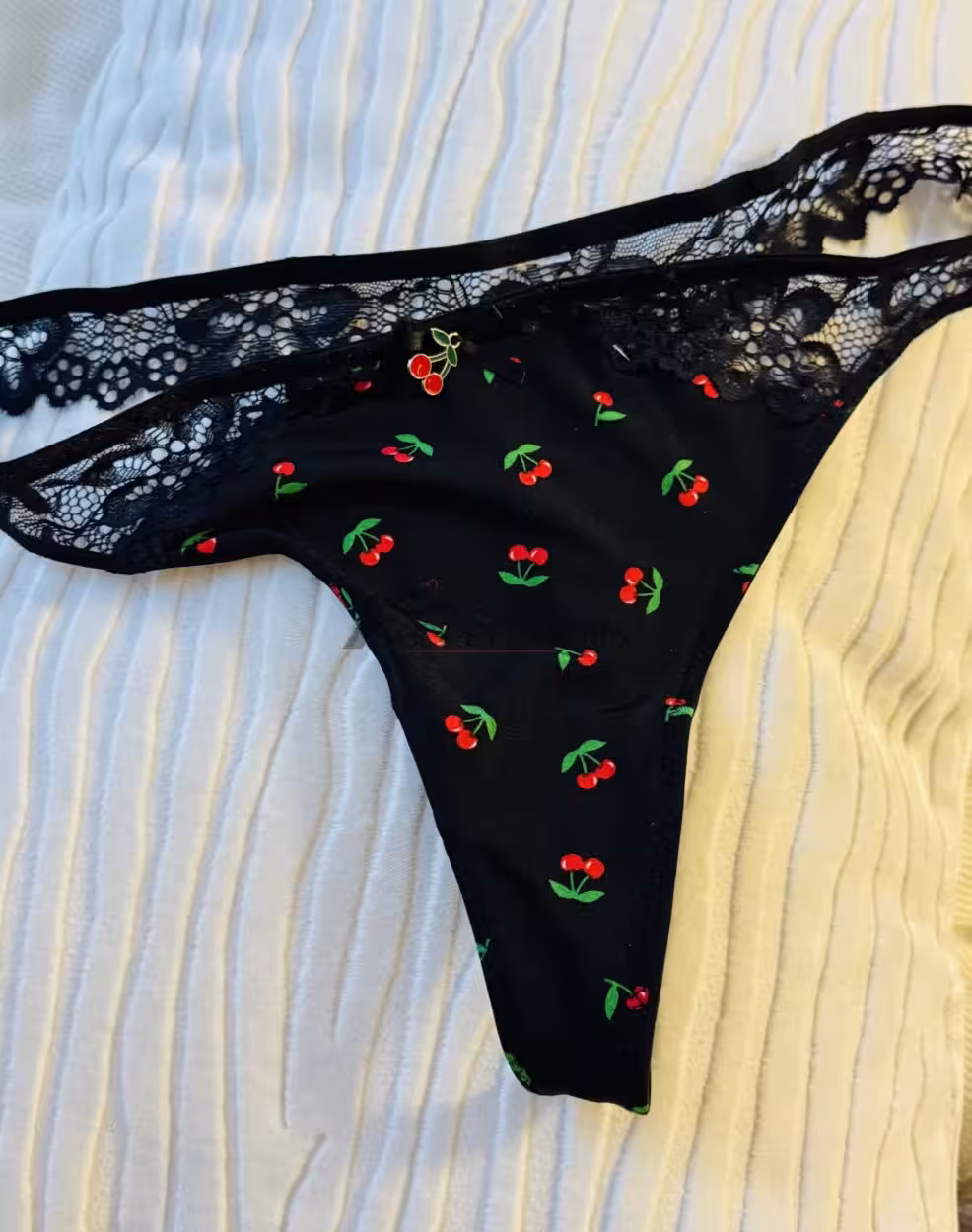 🍒SecretCherry getragen – Bild 2