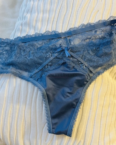 Neues Getragener blauer Slip mit zarter Spitze – sinnlich, verspielt und mit einer ganz persönlichen Note🍒