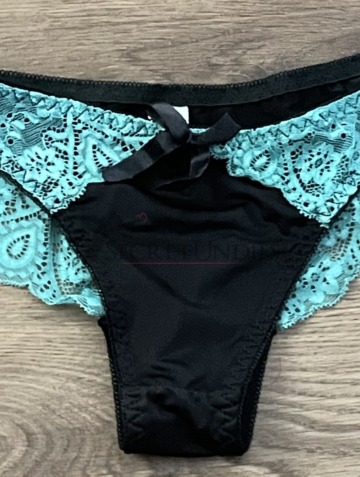 Sexy türkiser Spitzenslip