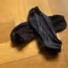 schwarze Sneakersocken - beim Sport getragen